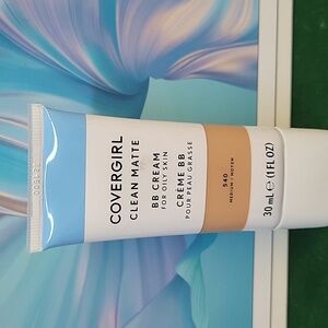COVERGIRL Clean Matte BB Cream 30ml New Sealed Tube - 550 Medium/Deep
